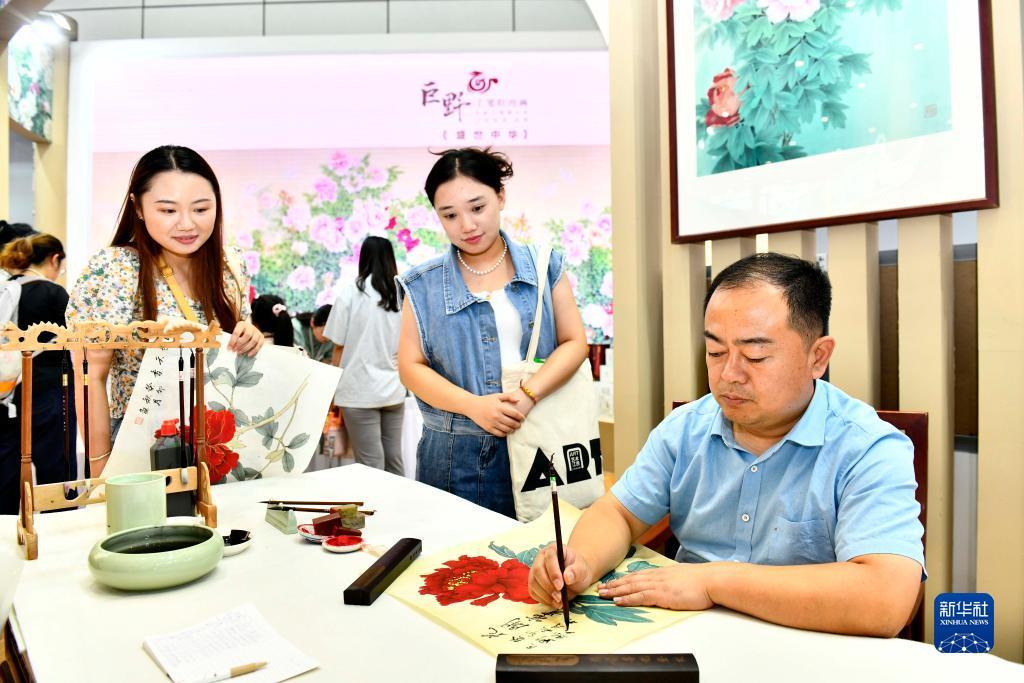 绑定app送彩金的娱乐